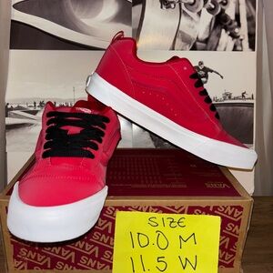 Vans Knu Skool sz 10.0 Men’s 11.5 Woman